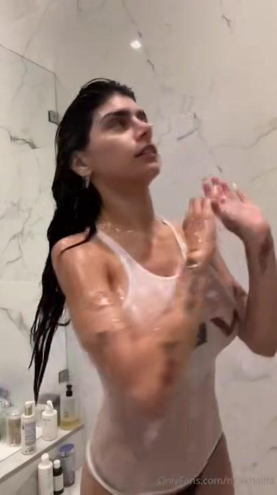 mia_khalifa_nude_wet_tank_top_onlyfans_video_leaked-hulgrh mia khalifa nude wet tank top onlyfans video leaked hulgrh