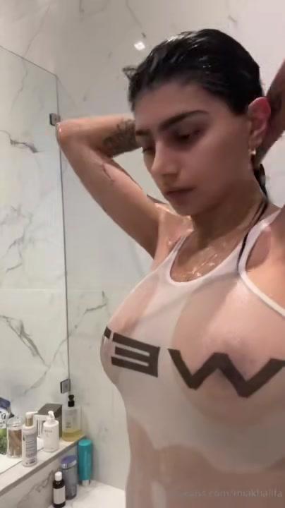 mia_khalifa_nude_wet_tank_top_onlyfans_video_leaked-zcicyo mia khalifa nude wet tank top onlyfans video leaked zcicyo