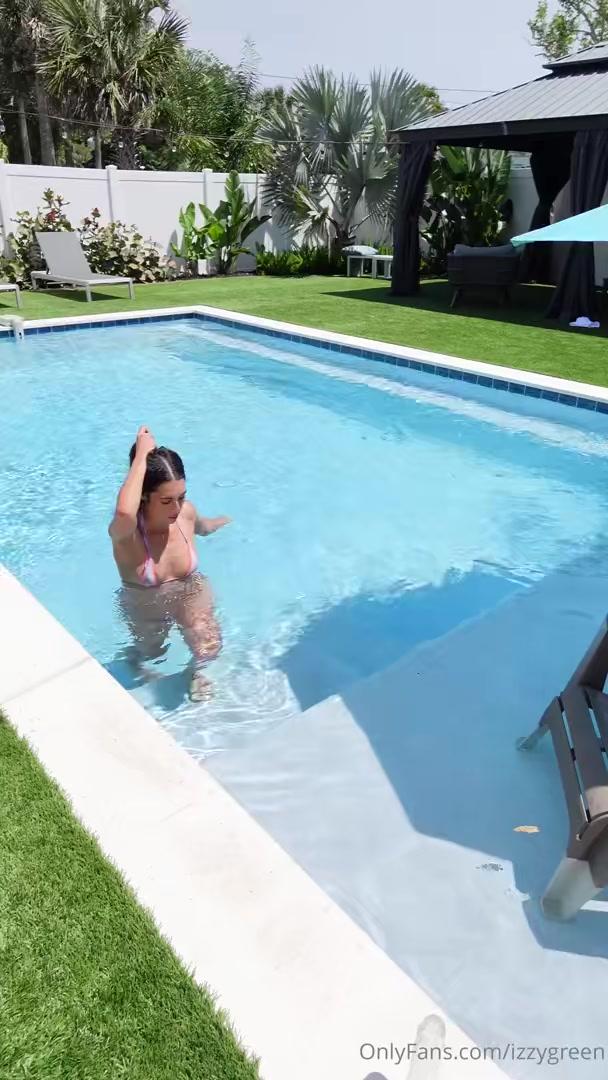 izzy green nude pool dildo masturbation onlyfans video leaked gjbuwu